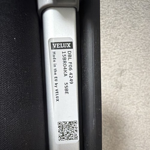 Velux dbl f06 black fabric - dbl,