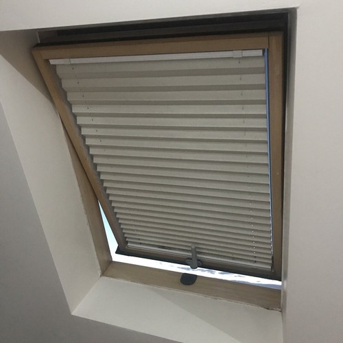 Skylight pleated roof - skylight, blinds